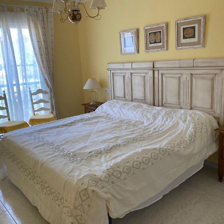 Torrox Costa Beachfront Apartment Kültér fotó