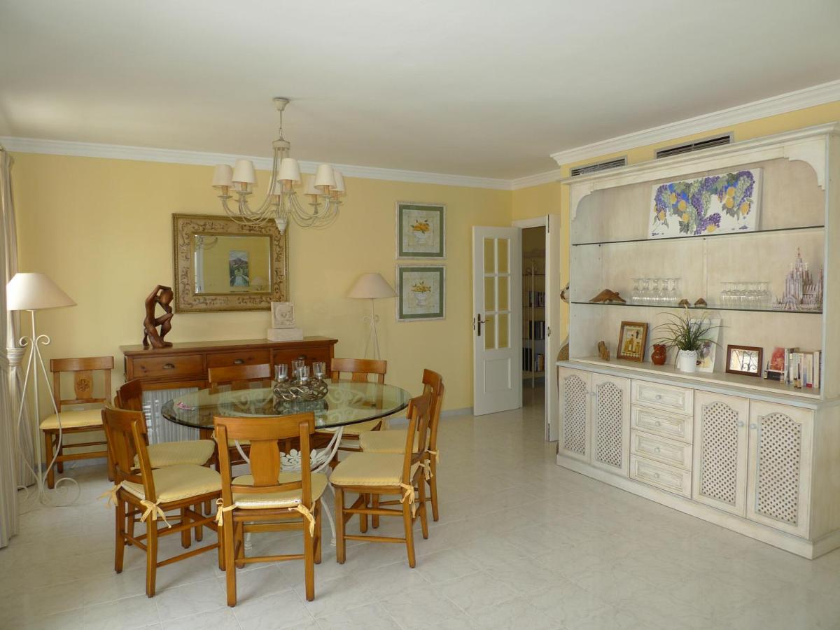 Torrox Costa Beachfront Apartment Kültér fotó