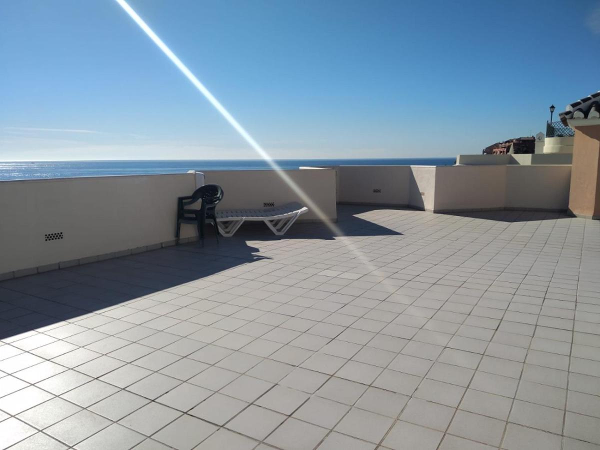 Torrox Costa Beachfront Apartment Kültér fotó
