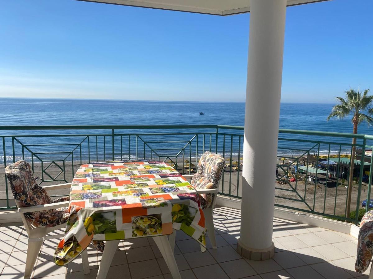 Torrox Costa Beachfront Apartment Kültér fotó
