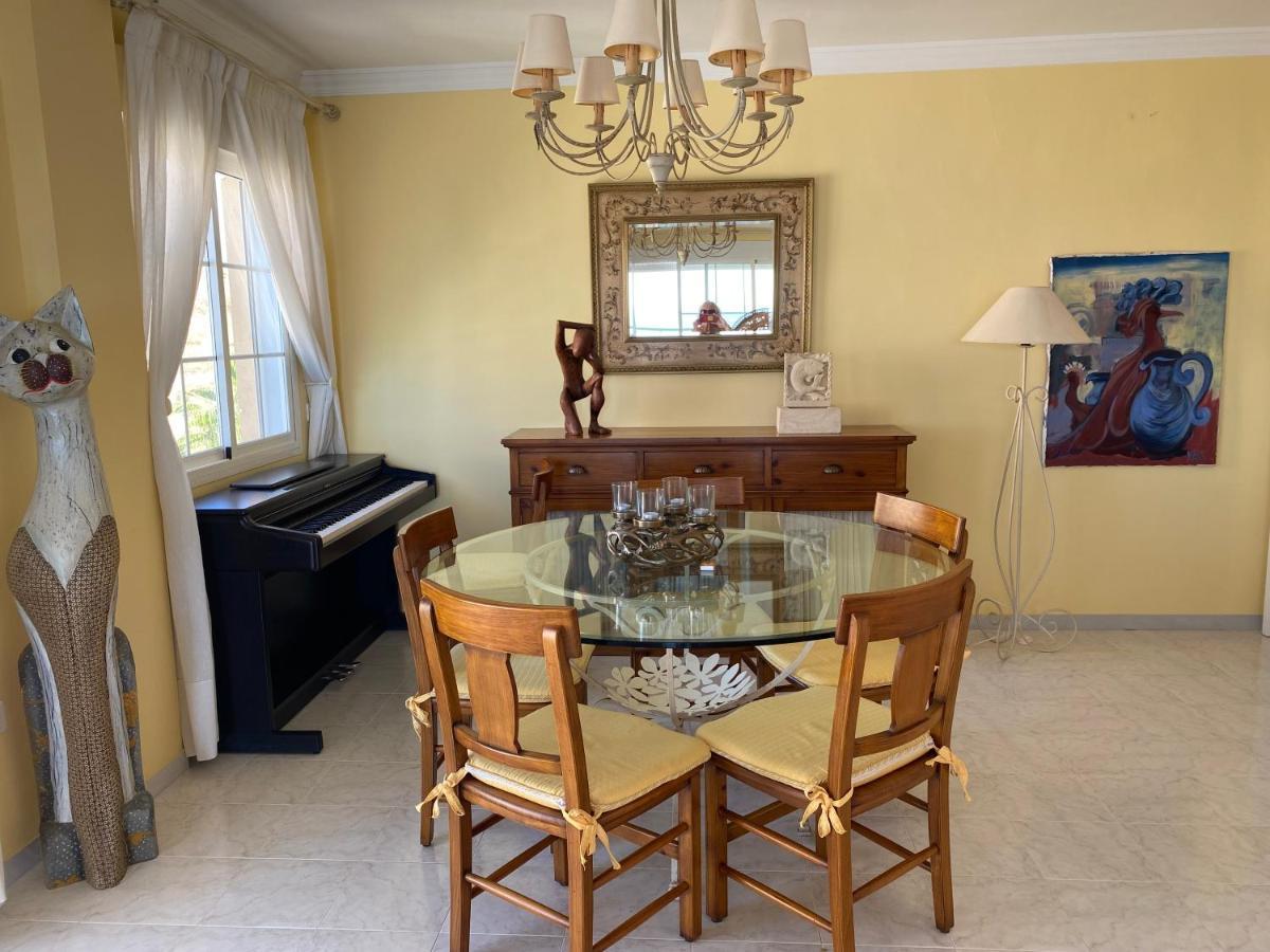 Torrox Costa Beachfront Apartment Kültér fotó