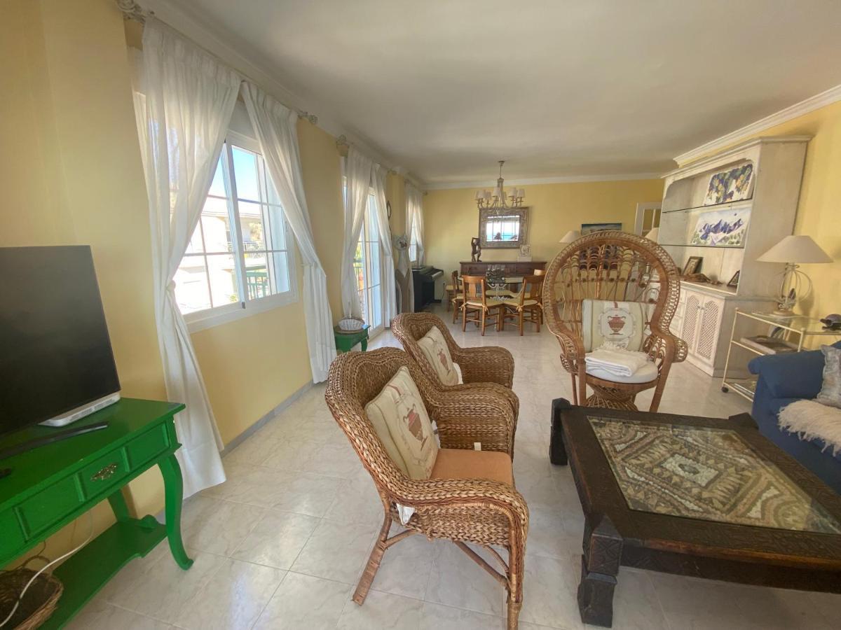 Torrox Costa Beachfront Apartment Kültér fotó