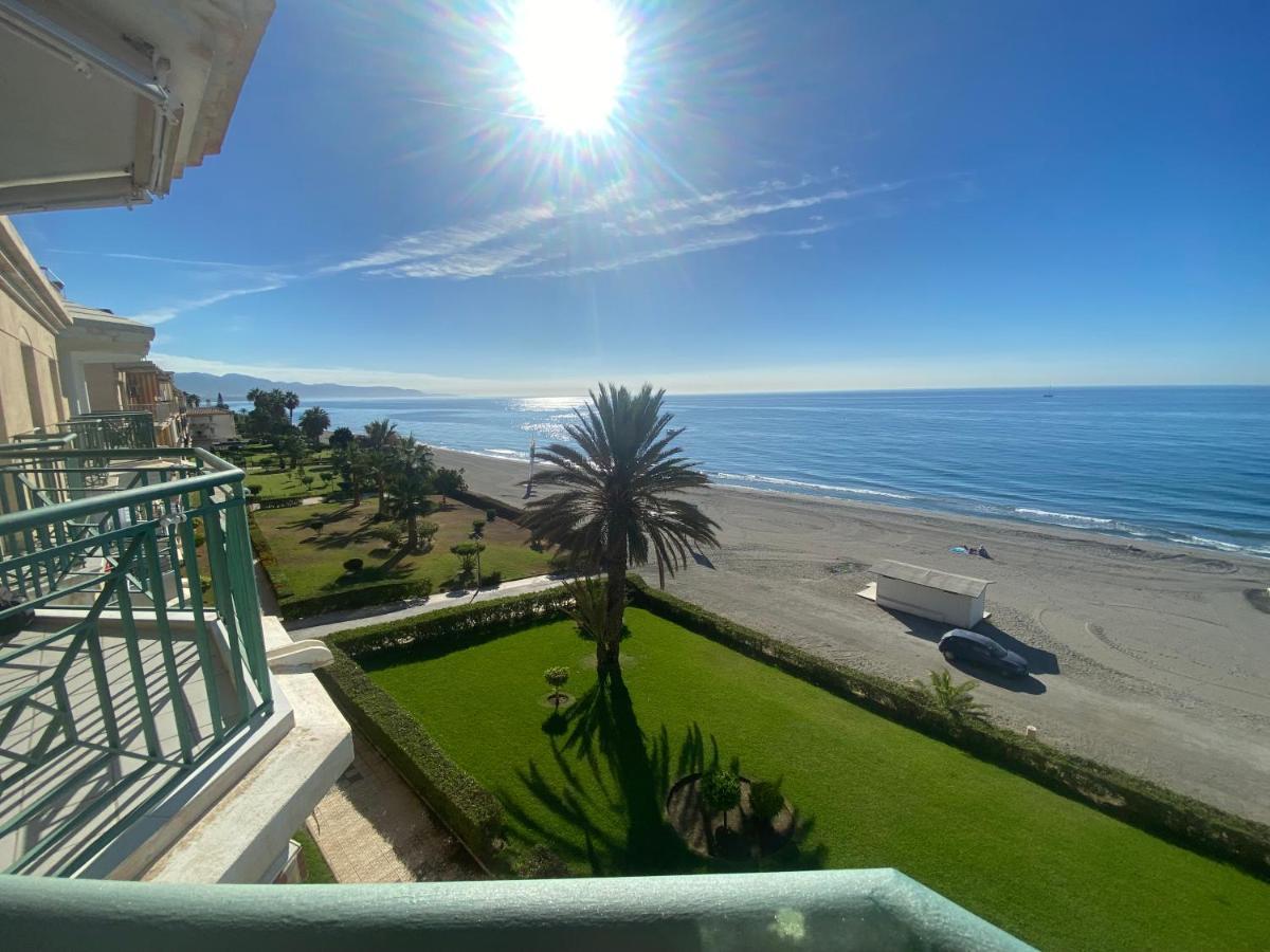 Torrox Costa Beachfront Apartment Kültér fotó